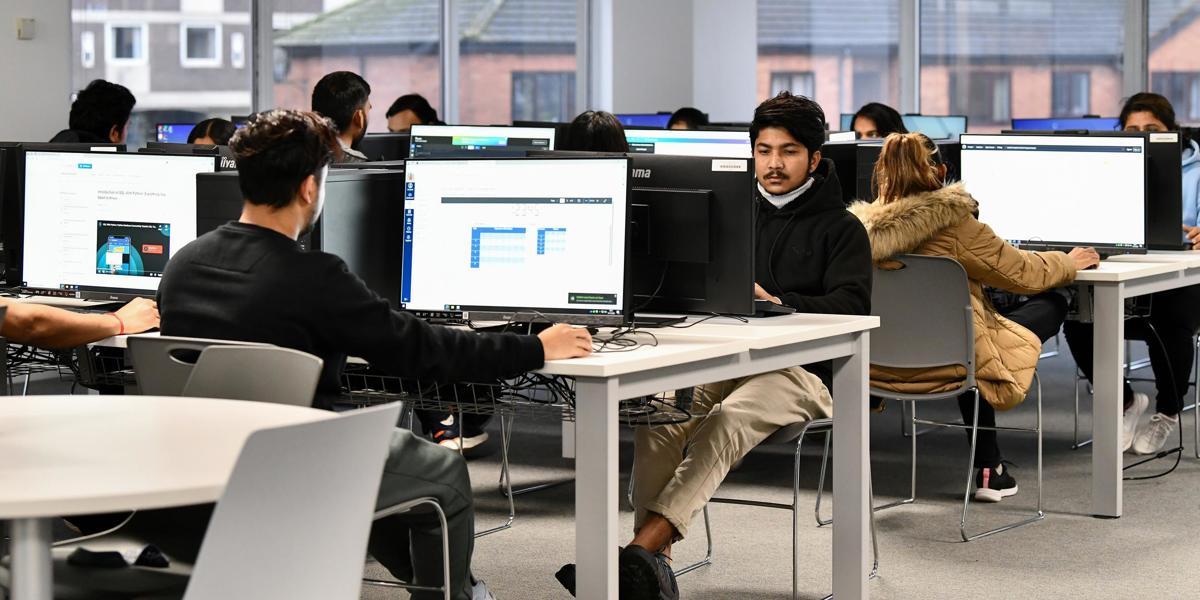 College computer facilities | University College Birmingham