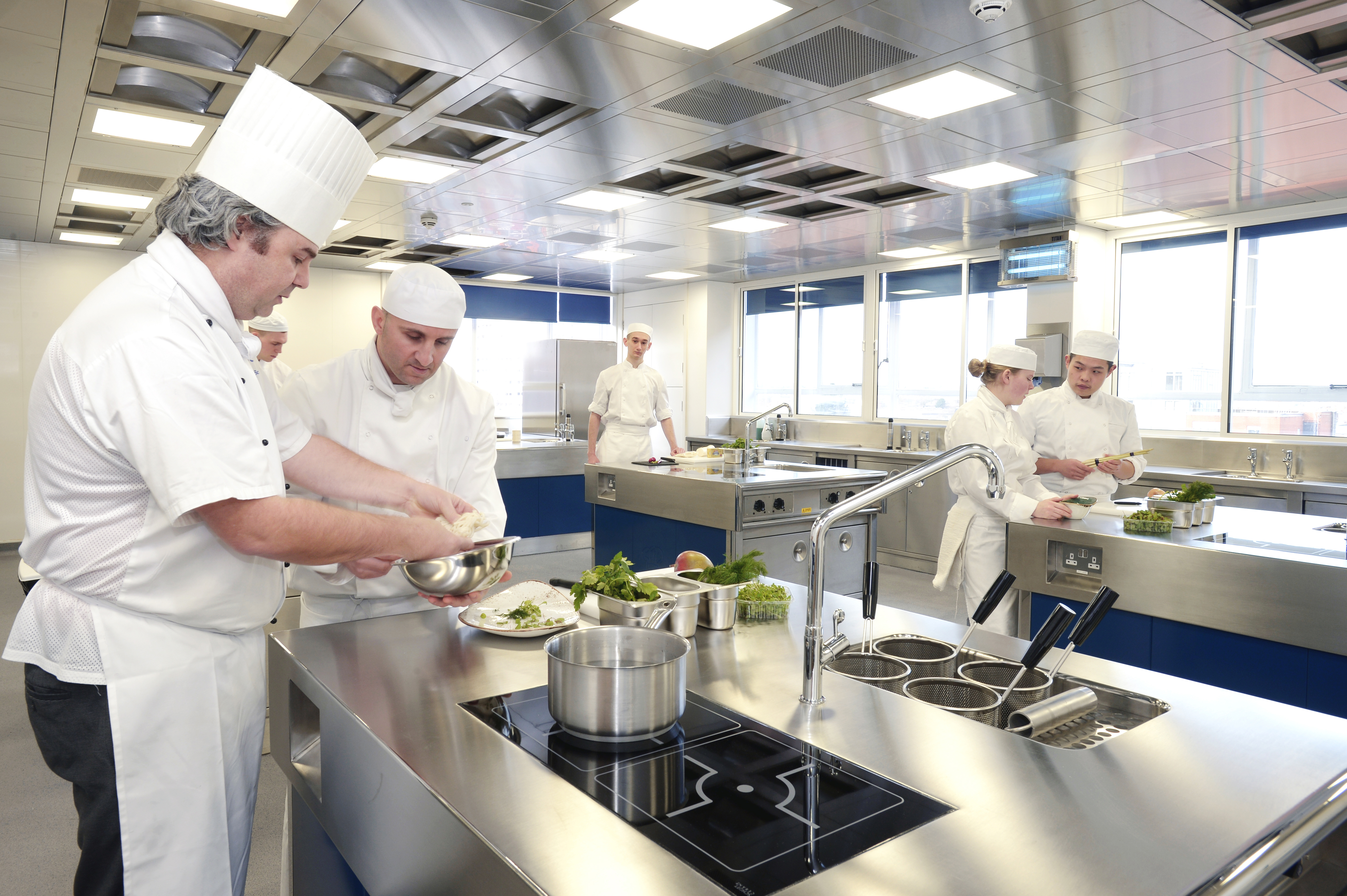 Kitchen Facilities Students Lecturer 